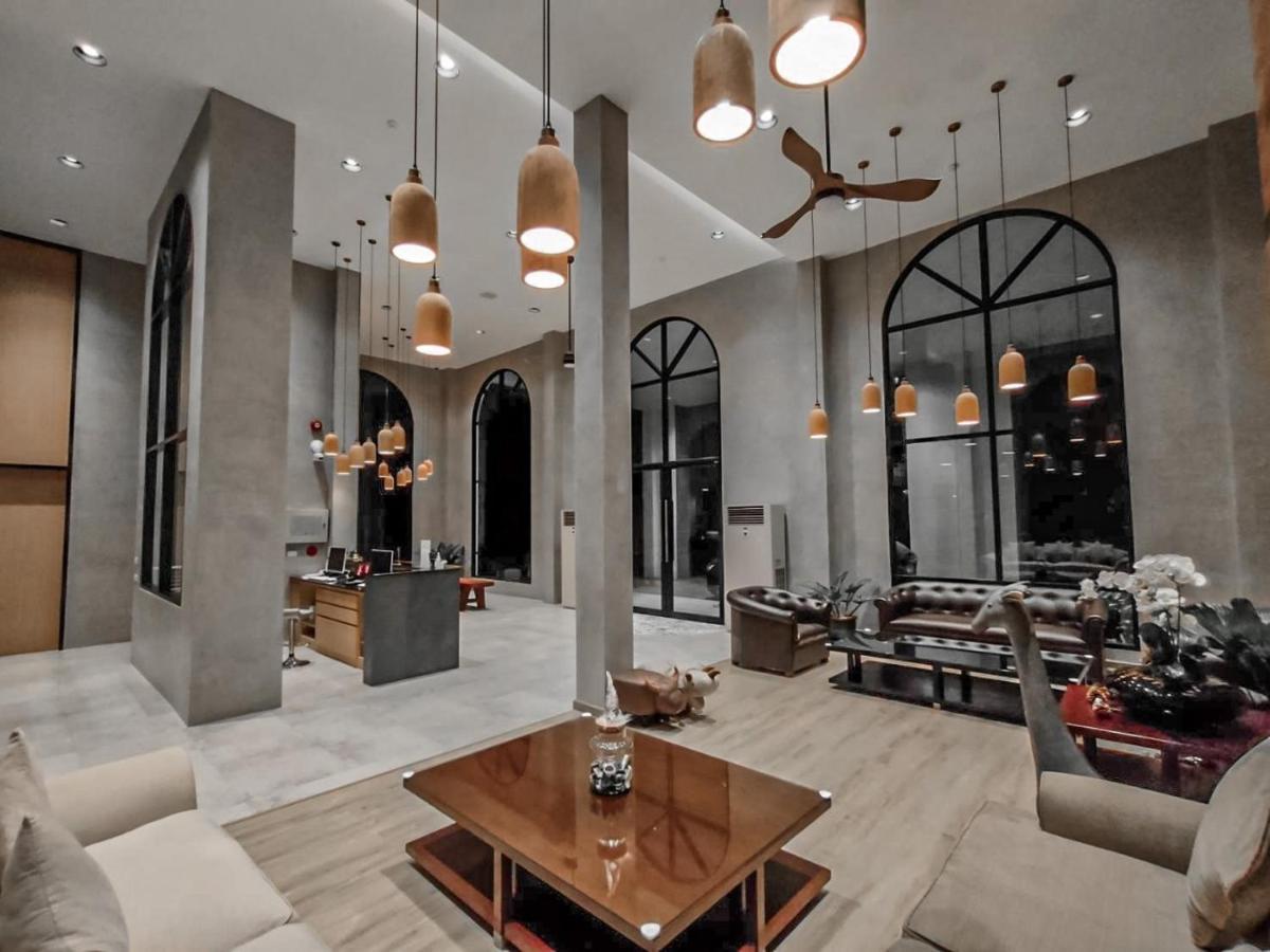 Le Lert Hotel Ratchaburi Kültér fotó